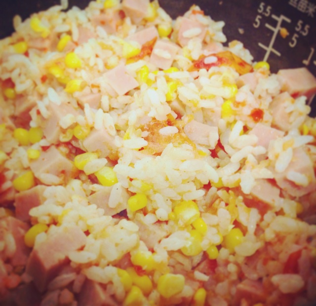 整个番茄饭加强版【两个番茄玉米饭】