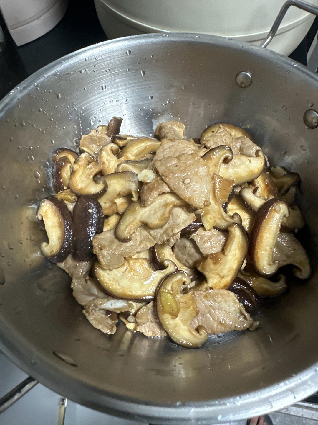 香菇炒肉｜贼香