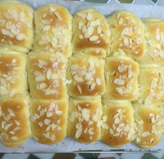 椰蓉面包卷
