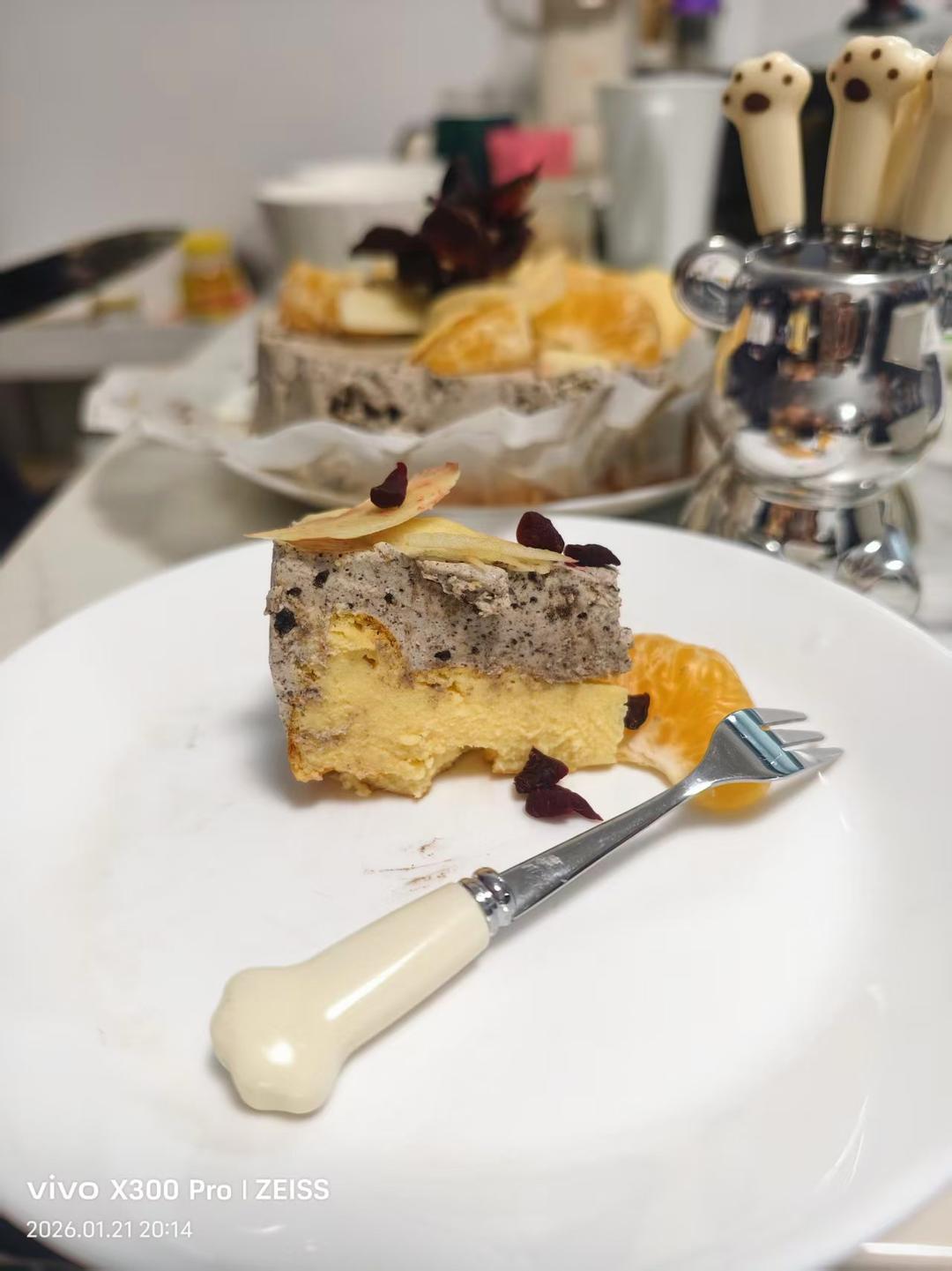 蓝莓酸奶慕斯巴斯克芝士蛋糕！双重享受！