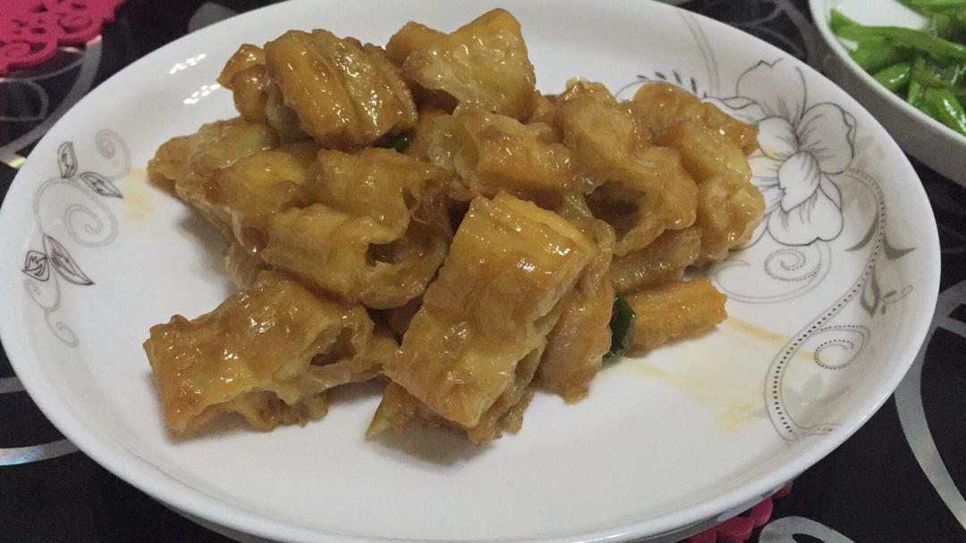 兜圈圈做的素炒油条