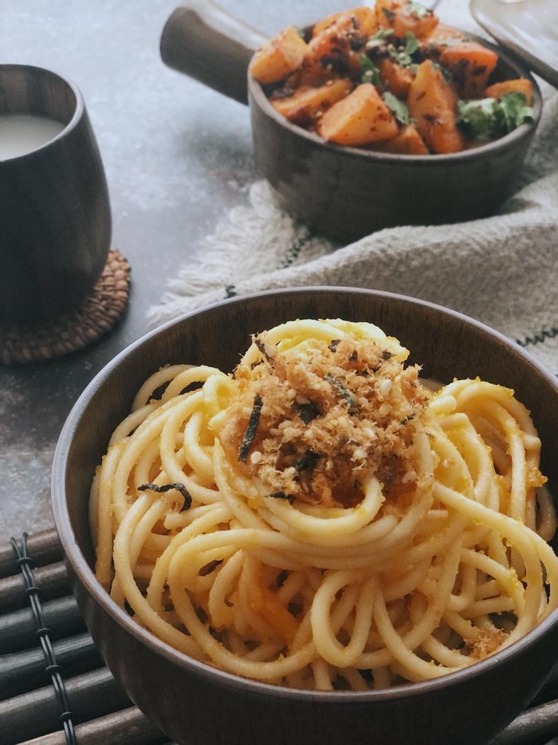 咸蛋黄拌方便面