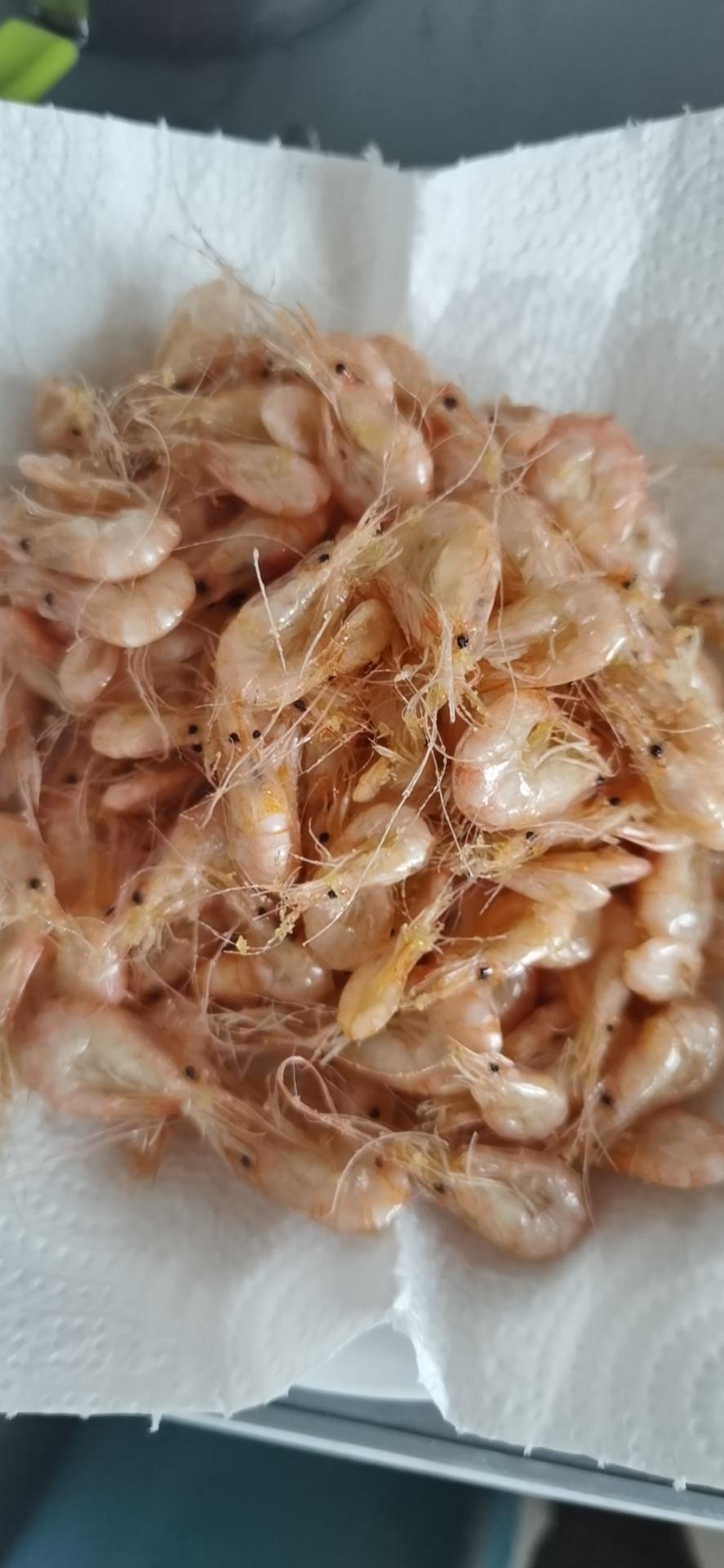 只需一个窍门、即可做出香酥可口脆的鲜炸小河虾、简单快捷、小朋友超爱