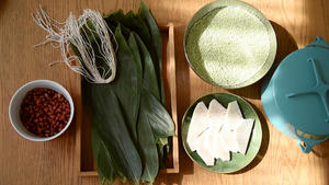绿油油泰式西米粽子（红豆/香芋馅）（内含料理视频）的做法 步骤2