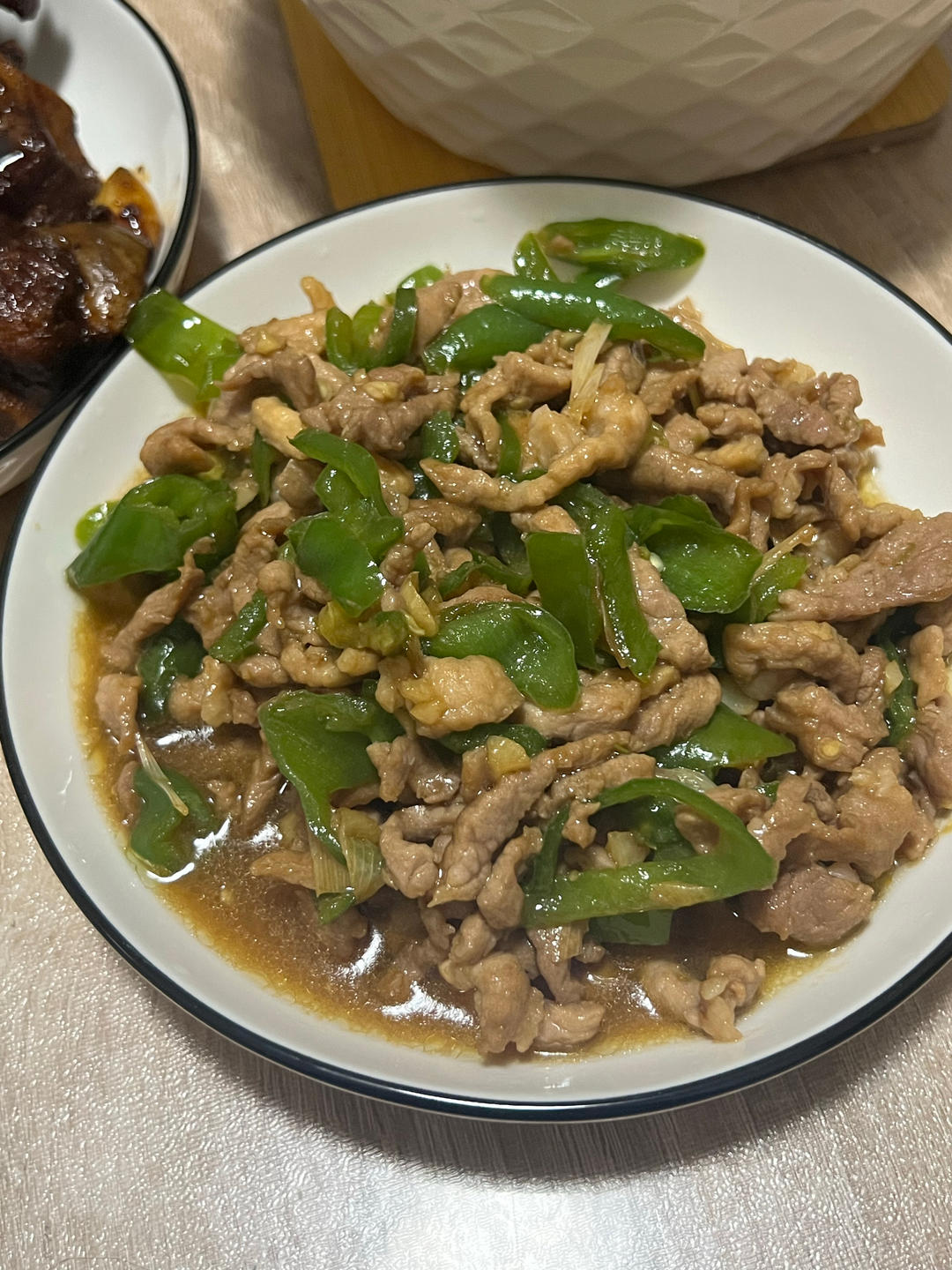 ‼️好吃到舔盘的青椒肉丝盖浇饭