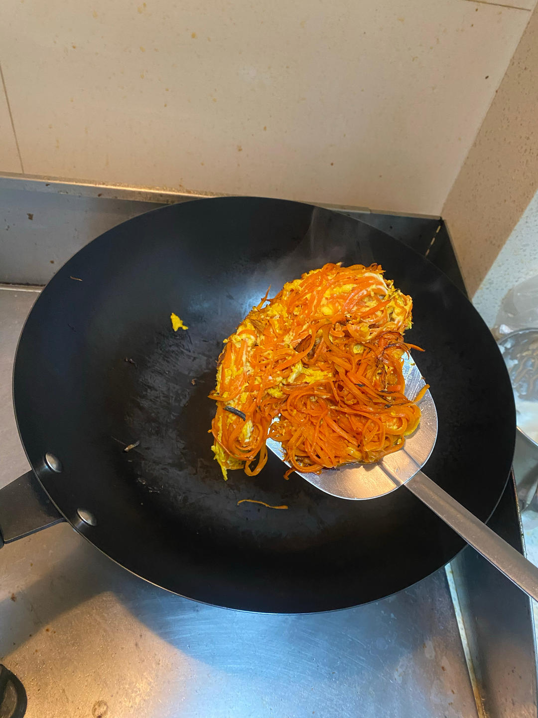 减脂餐-低脂无糖但香甜好吃的胡萝卜煎蛋