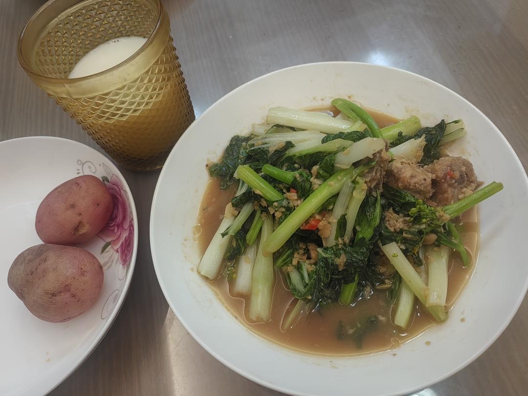 全麦鸡肉卷饼