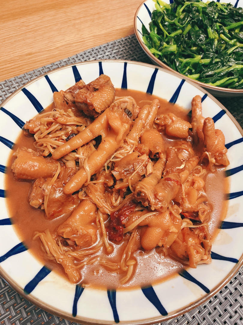 连汤都不放过的红烧鸡爪→腐乳鸡爪