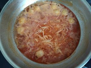 茄汁鸡丸浓汤面的做法 步骤15