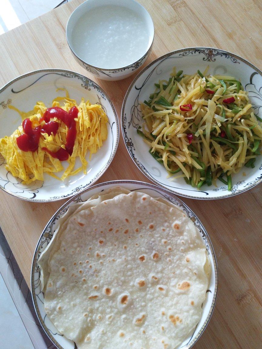万能小单饼 万物皆可卷 柔软劲道凉了也不硬 快手面食 附细节视频详解