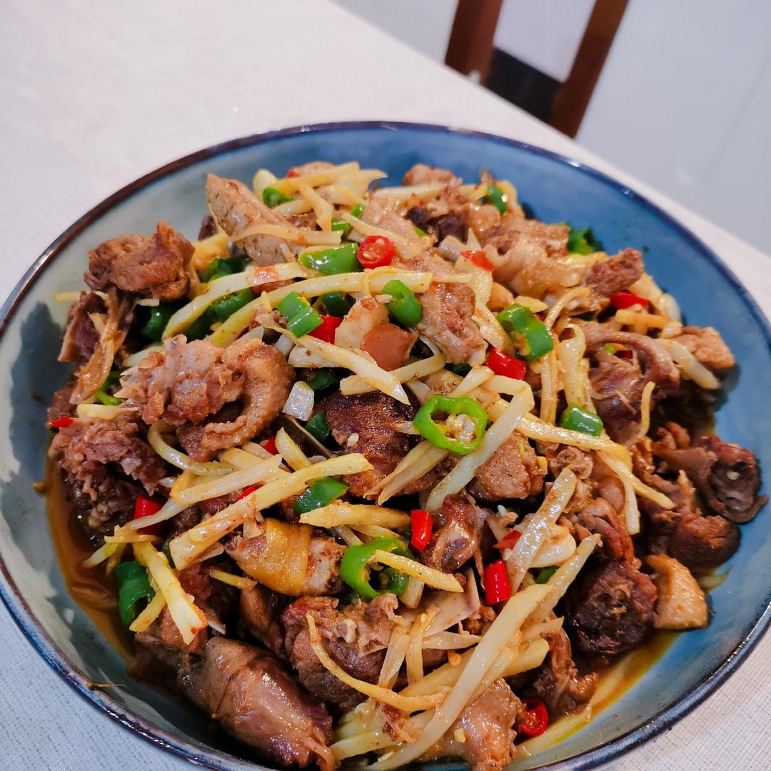 又学会一道四川下饭菜！自贡小煎鸭/子姜鸭