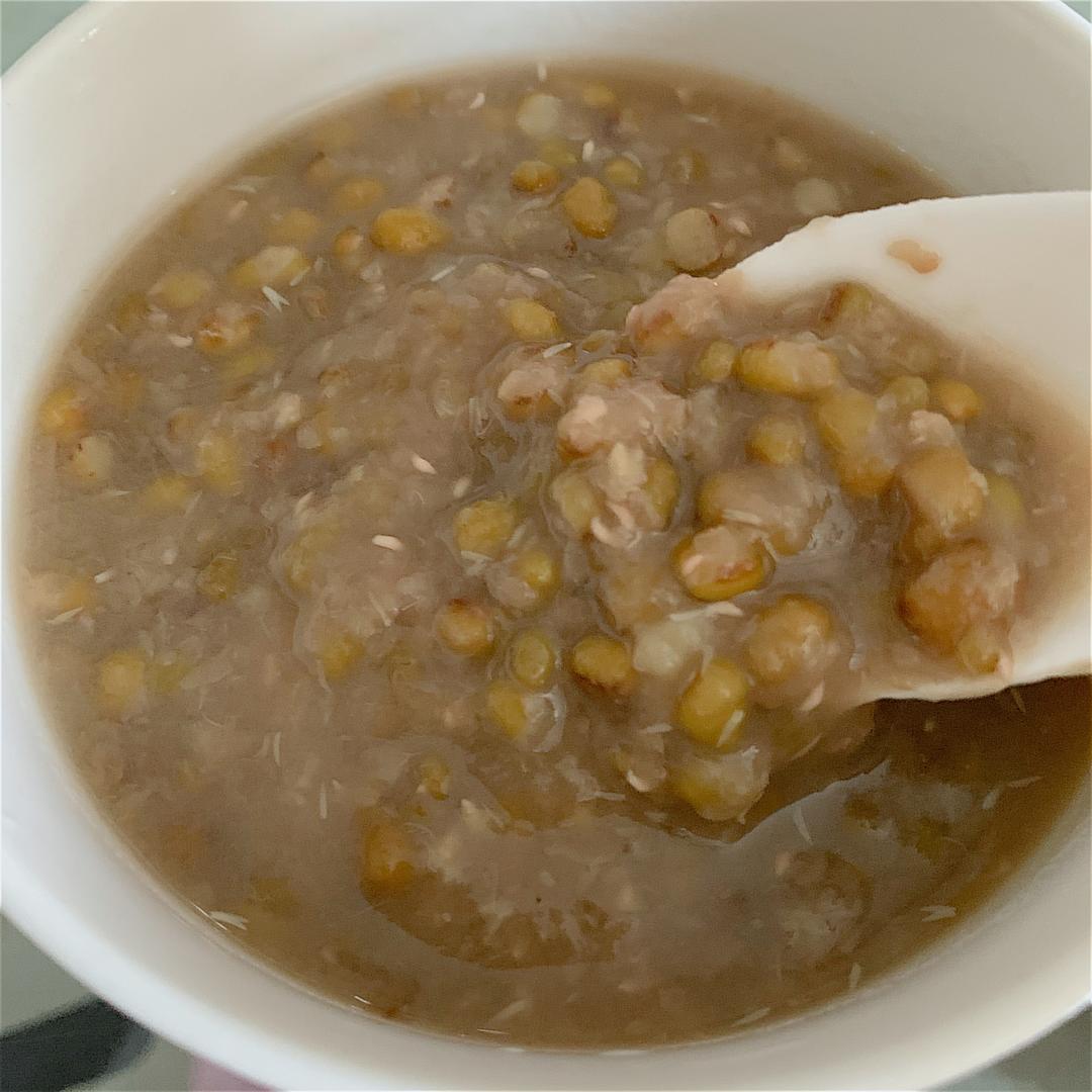 电饭煲绿豆沙的做法