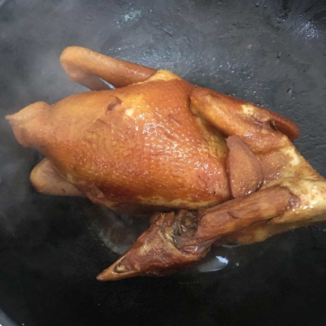 皮爽肉嫩～～酱油鸡🐔