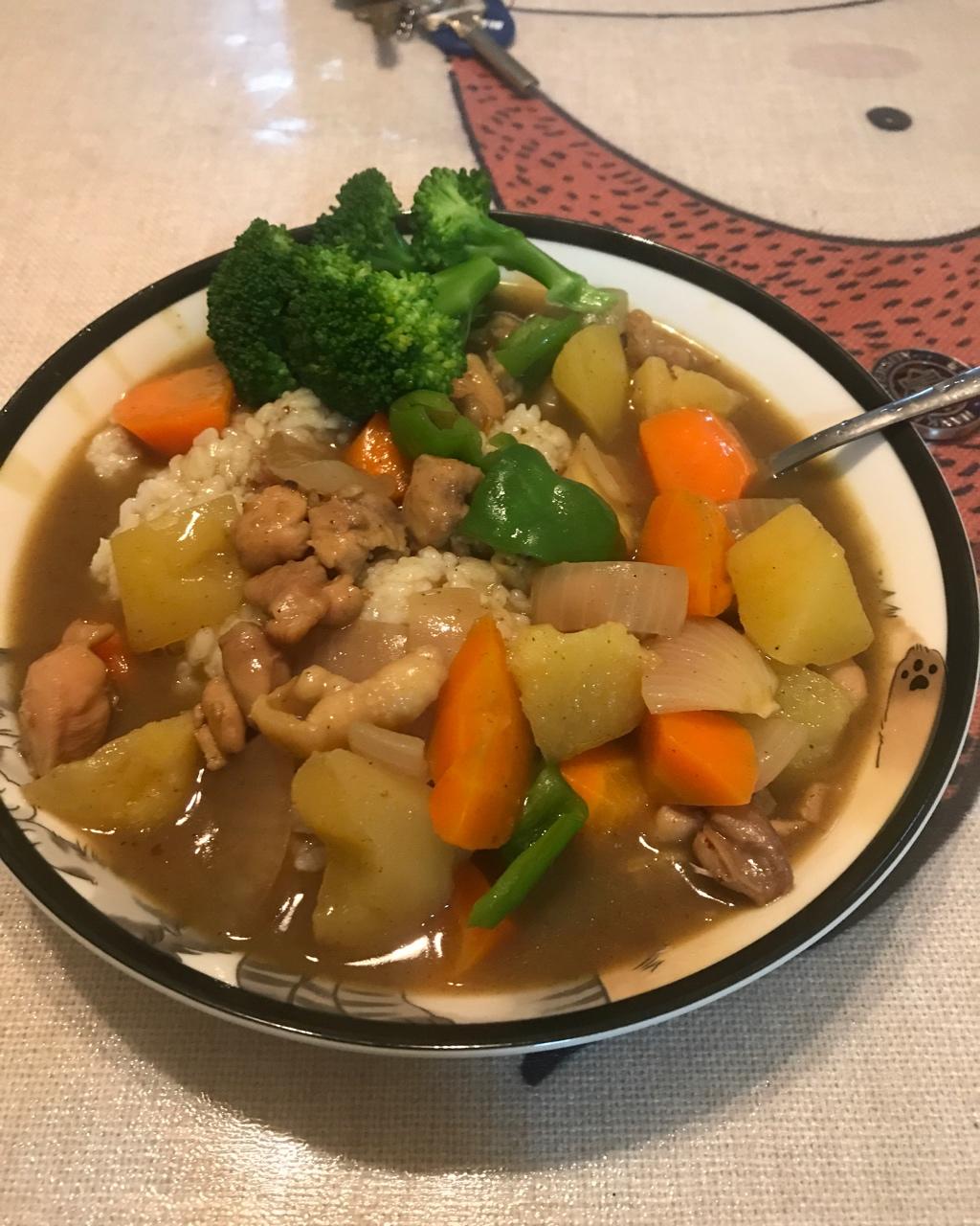 咖喱鸡肉饭