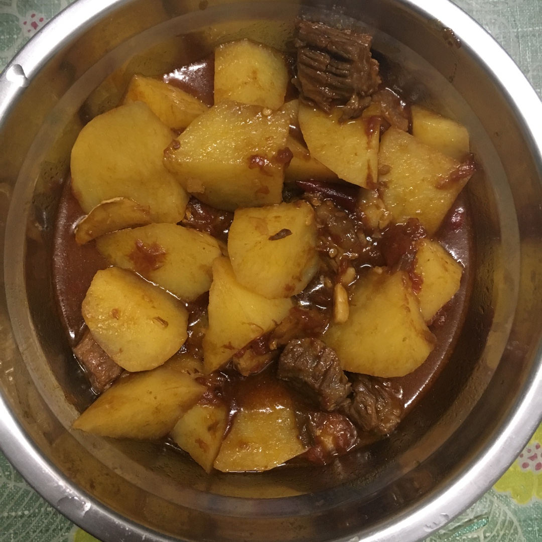 老丁的私房菜-番茄牛腩煲