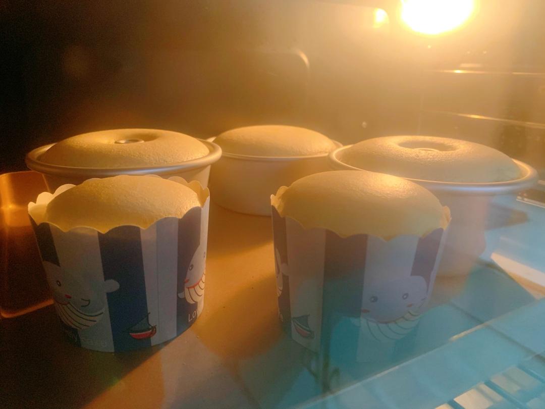 4寸加高戚风蛋糕（附多种调味奶油）