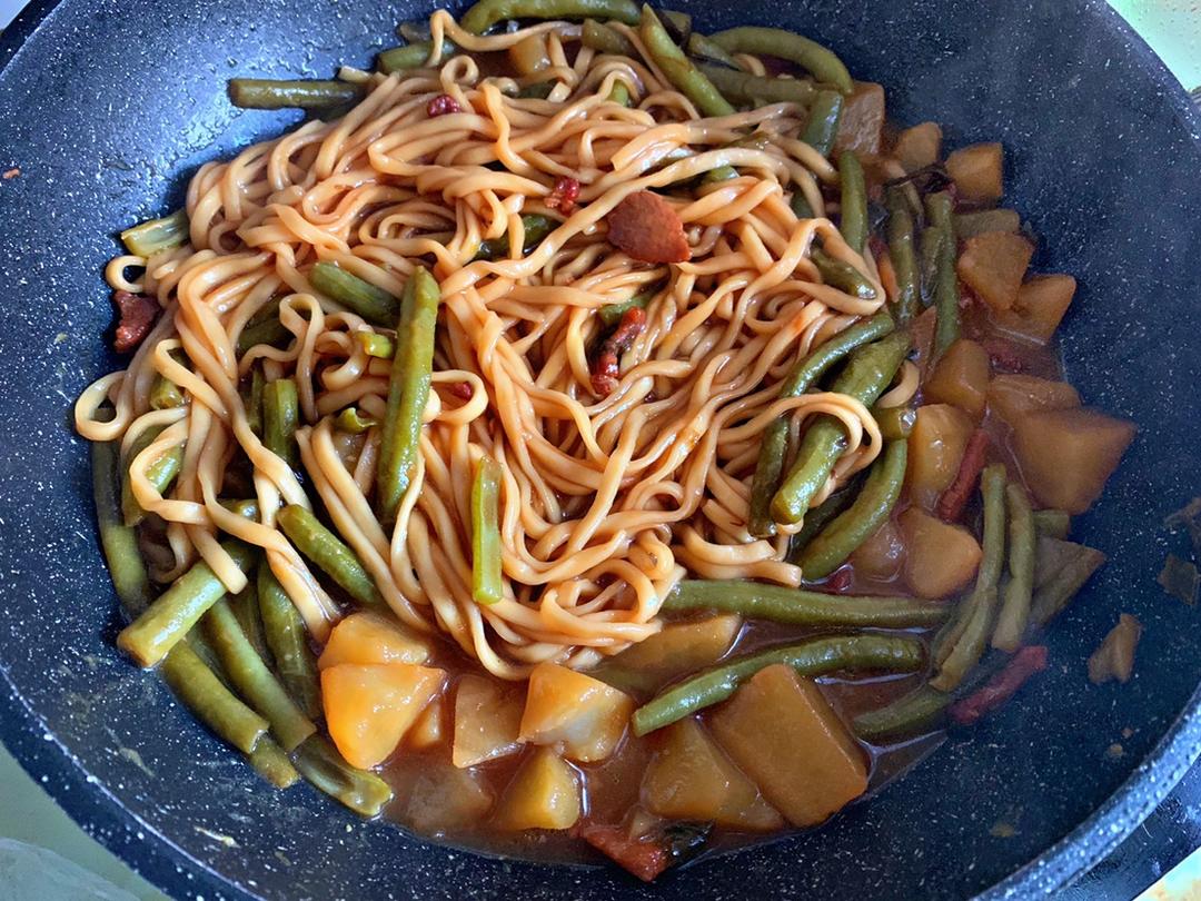 豆角焖面
