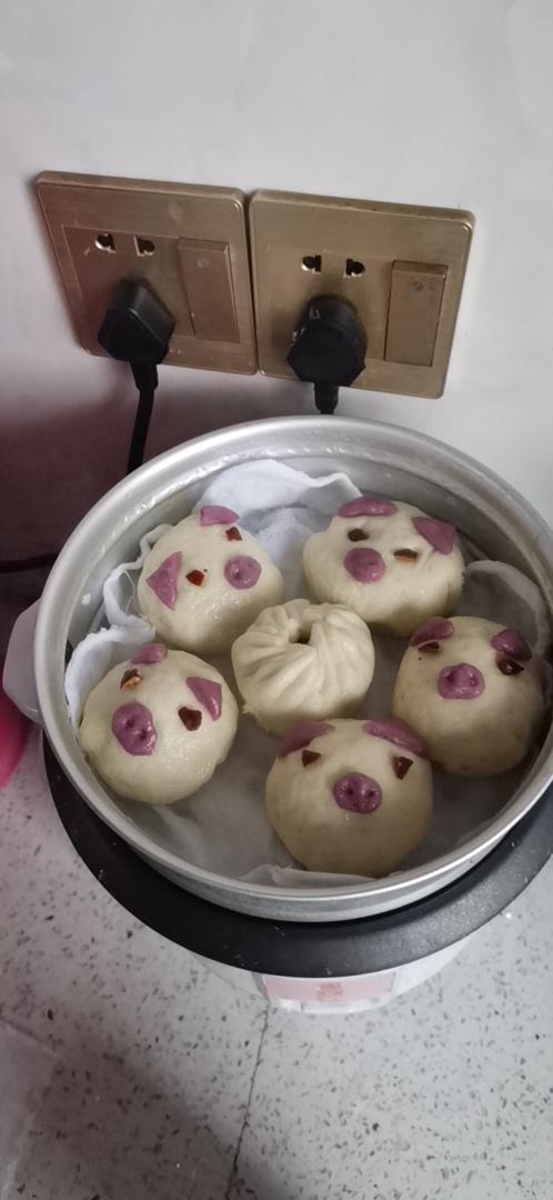 小猪紫薯包
