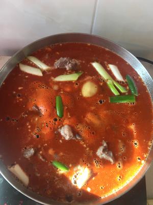 韩式土豆脊骨汤的做法 步骤1