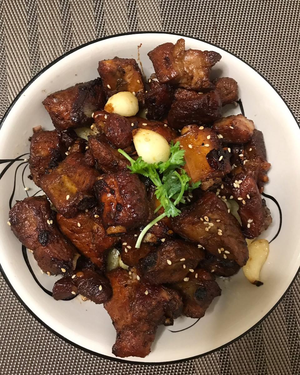 快手金蒜红烧肉