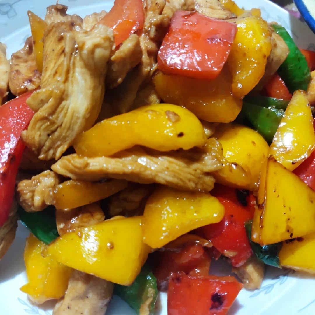 「鸡胸肉新吃法」孜然芹菜彩椒炒鸡胸肉