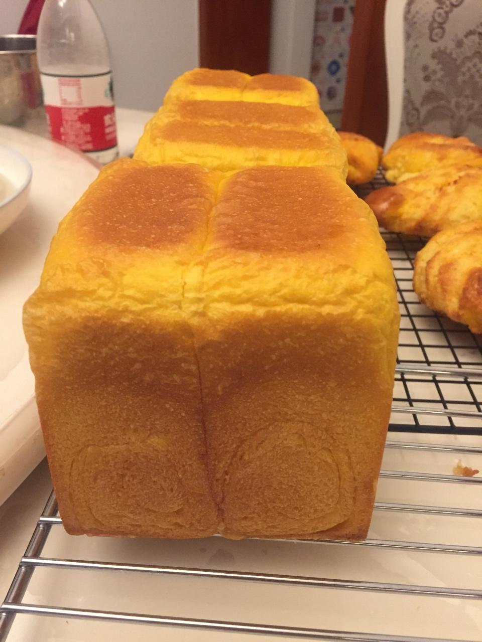 南瓜炼奶吐司