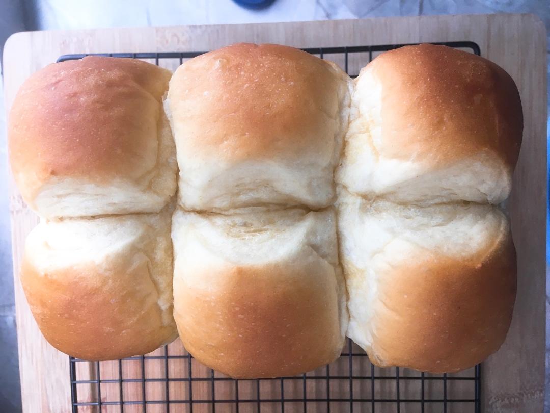 鲜奶液种超熟吐司