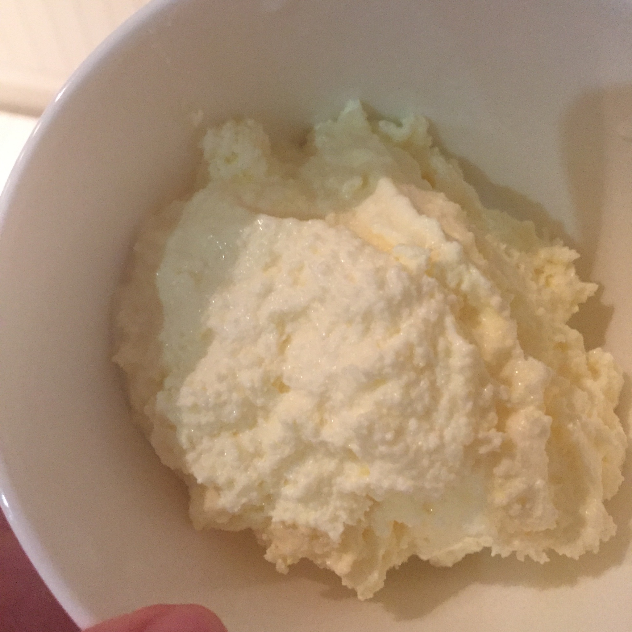 蛋白霜型白脱奶油