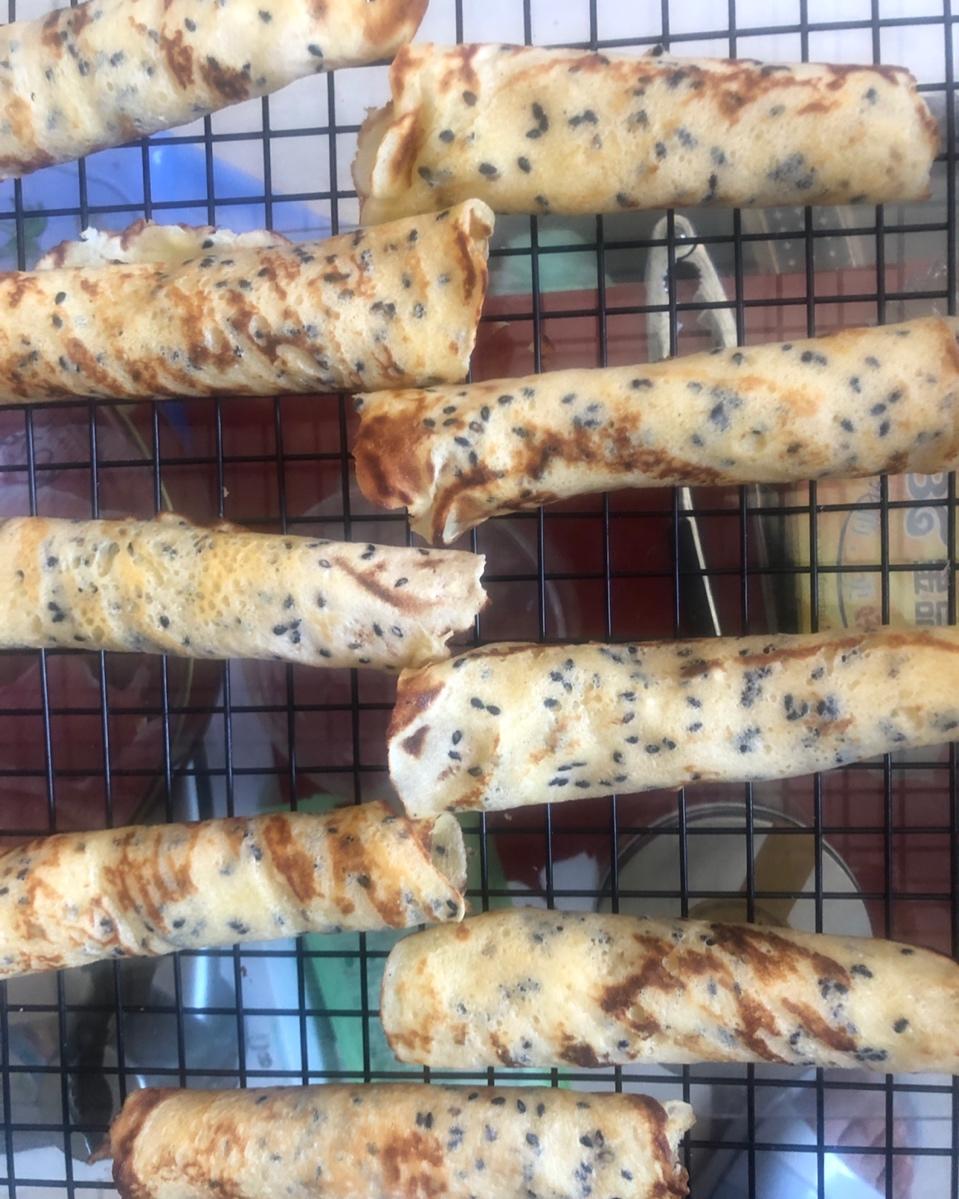 奶香酥脆鸡蛋卷