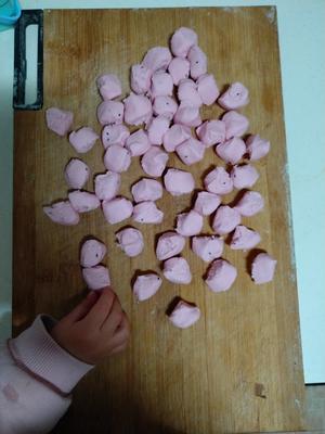 菌菇宝宝饺的做法 步骤3