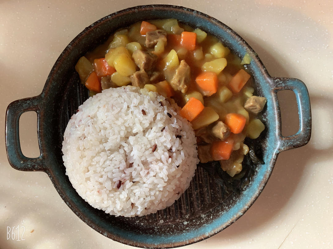 咖喱鸡肉饭
