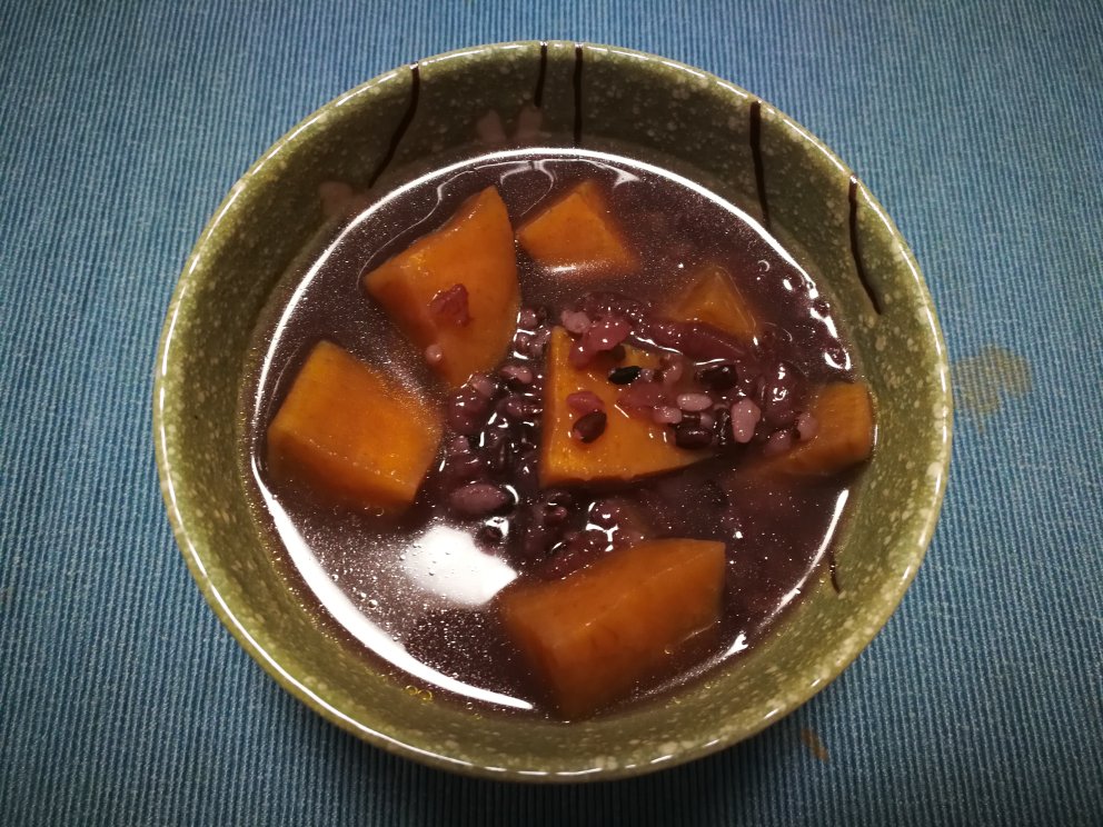 紫米红薯粥