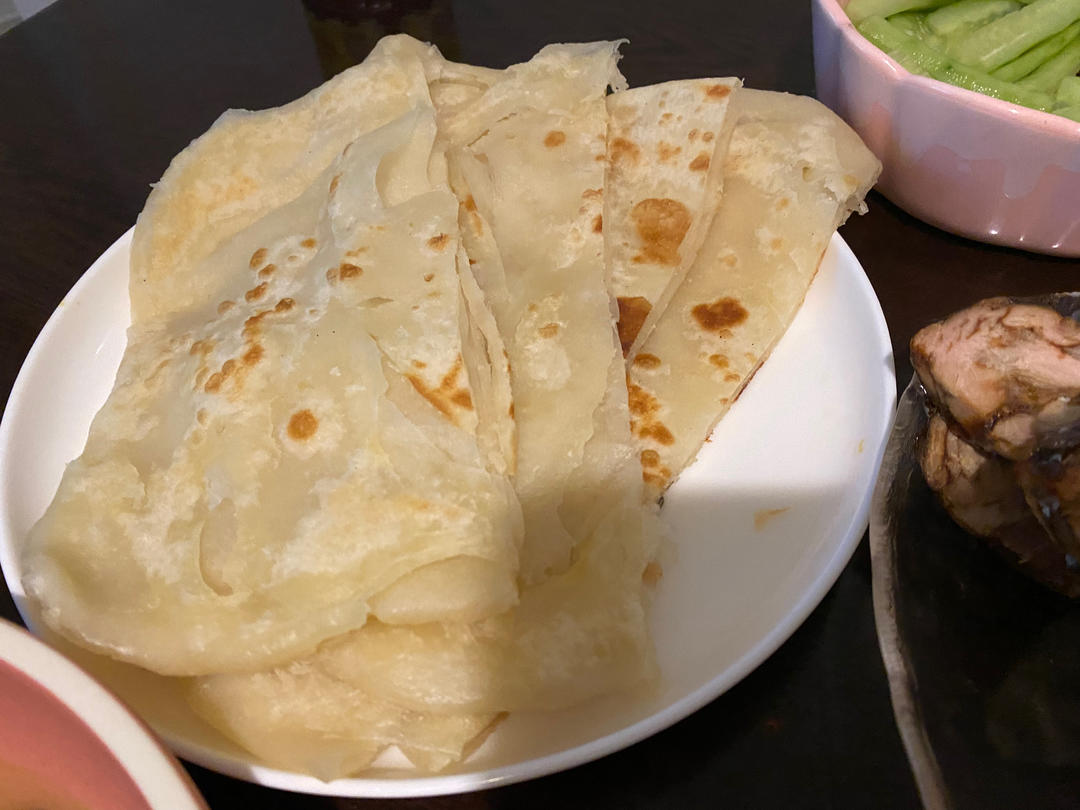 烙饼不硬的小窍门 掌握了你也能看出柔软多层凉了不硬的小油饼