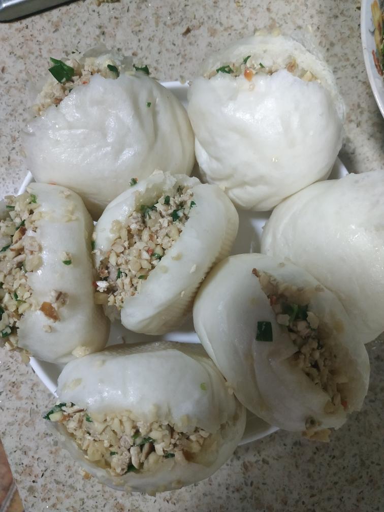 衢州小吃葱花馒头的做法