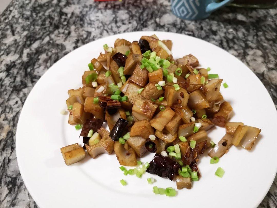 炝炒藕丁