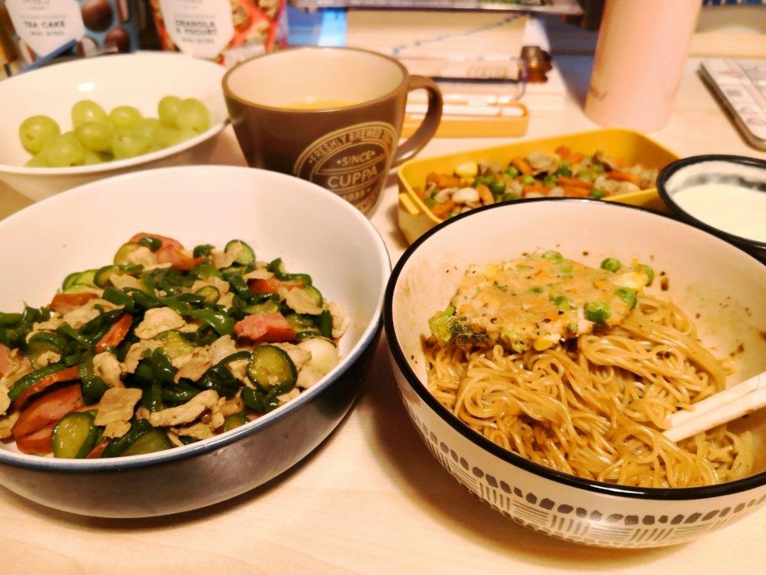 厨师长教你：“脆青瓜炒肉”的家常做法，爽脆的口感另一番感受