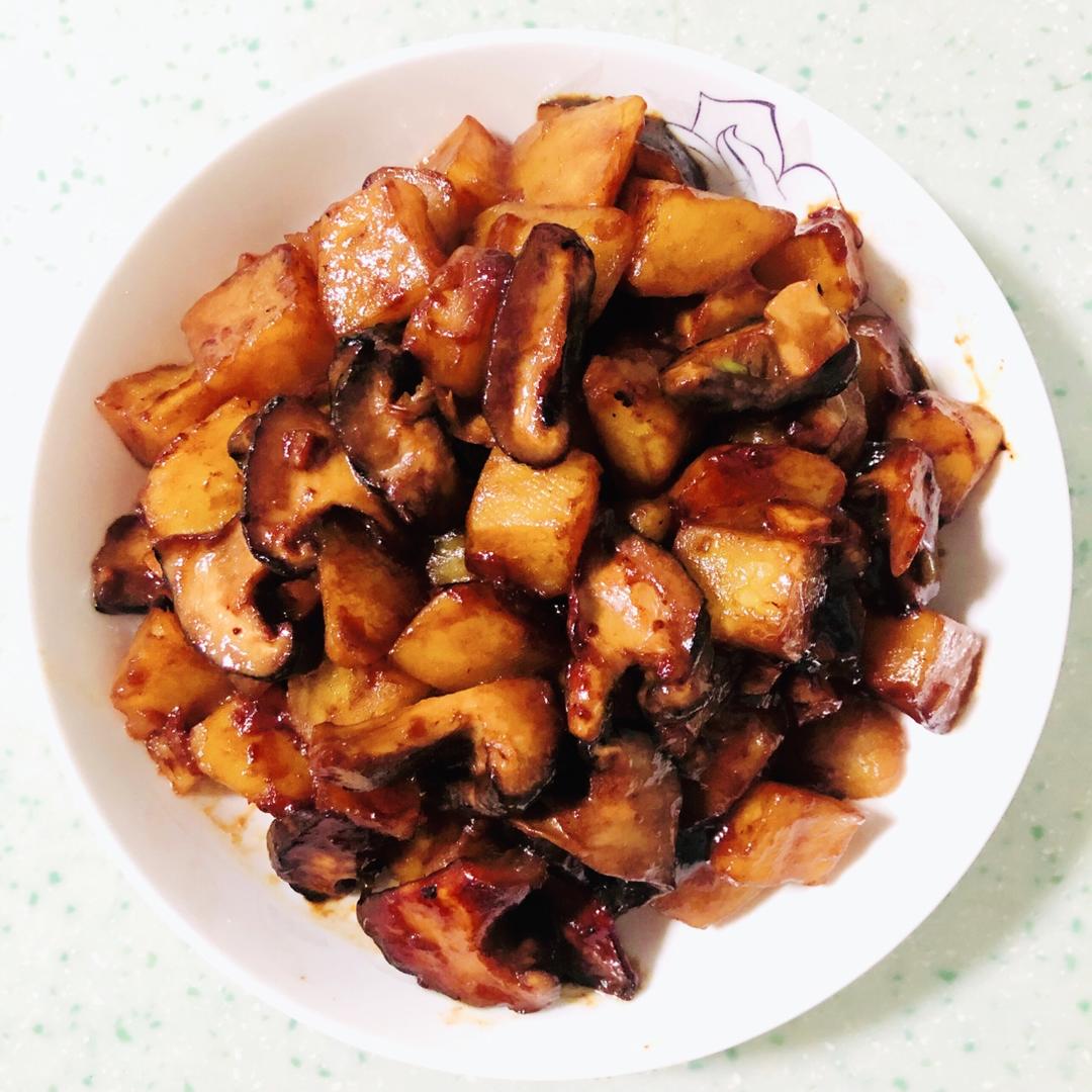 家常菜 香菇炖土豆