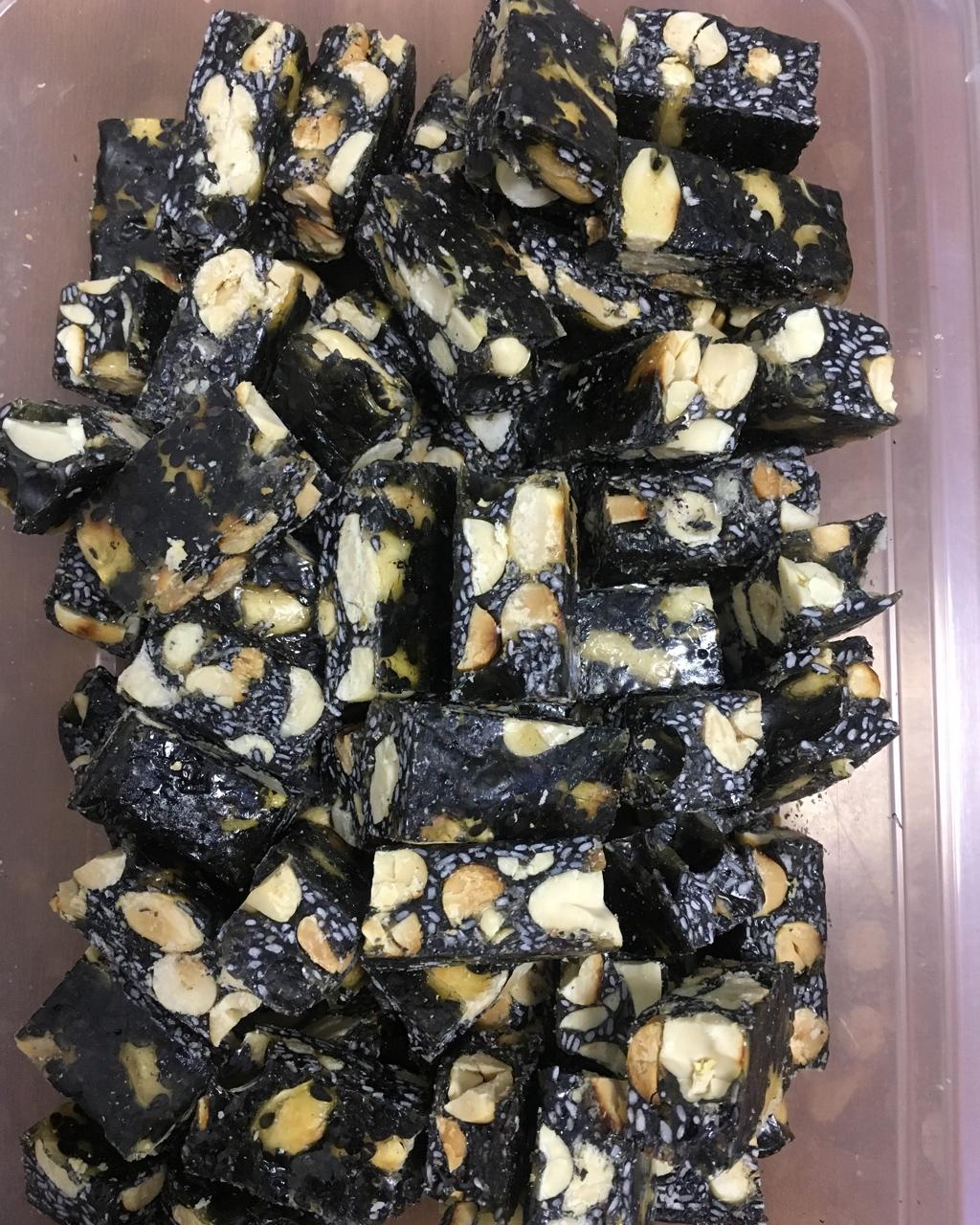黑芝麻花生糖