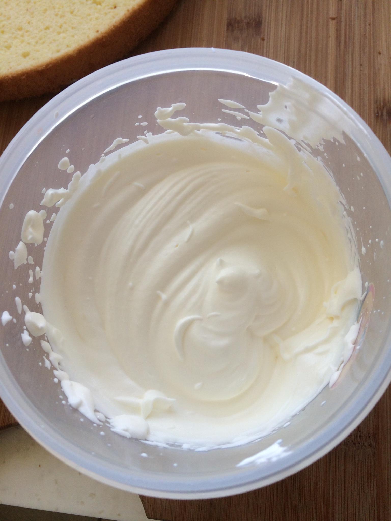 3分钟打发淡奶油的做法