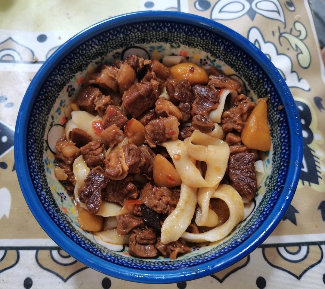 曼食慢语丨红烧牛肉面