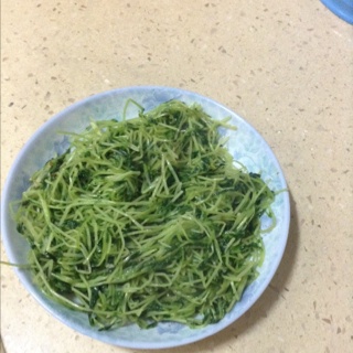 清炒豆苗