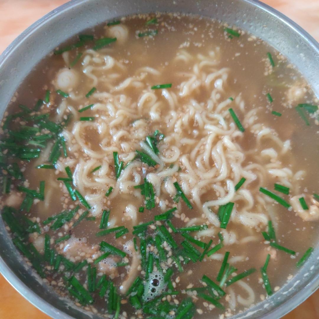 麻油裙带菜荞麦面 康师傅鲜虾鱼板面同款