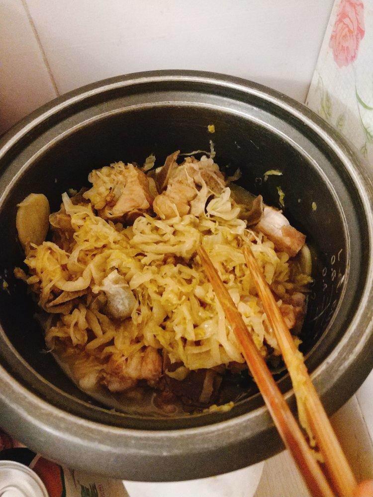 排骨炖酸菜
