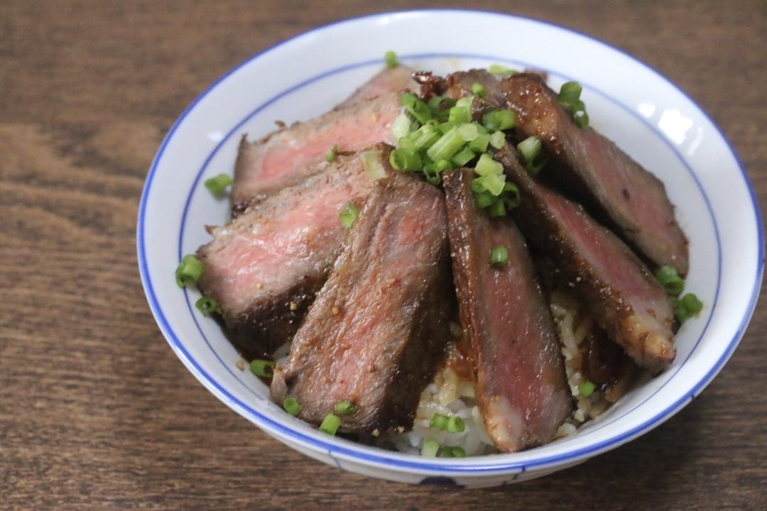 牛排丼