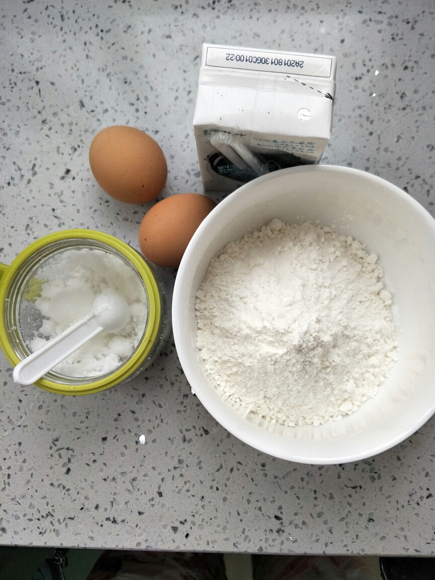 牛奶鸡蛋饼的做法 步骤1