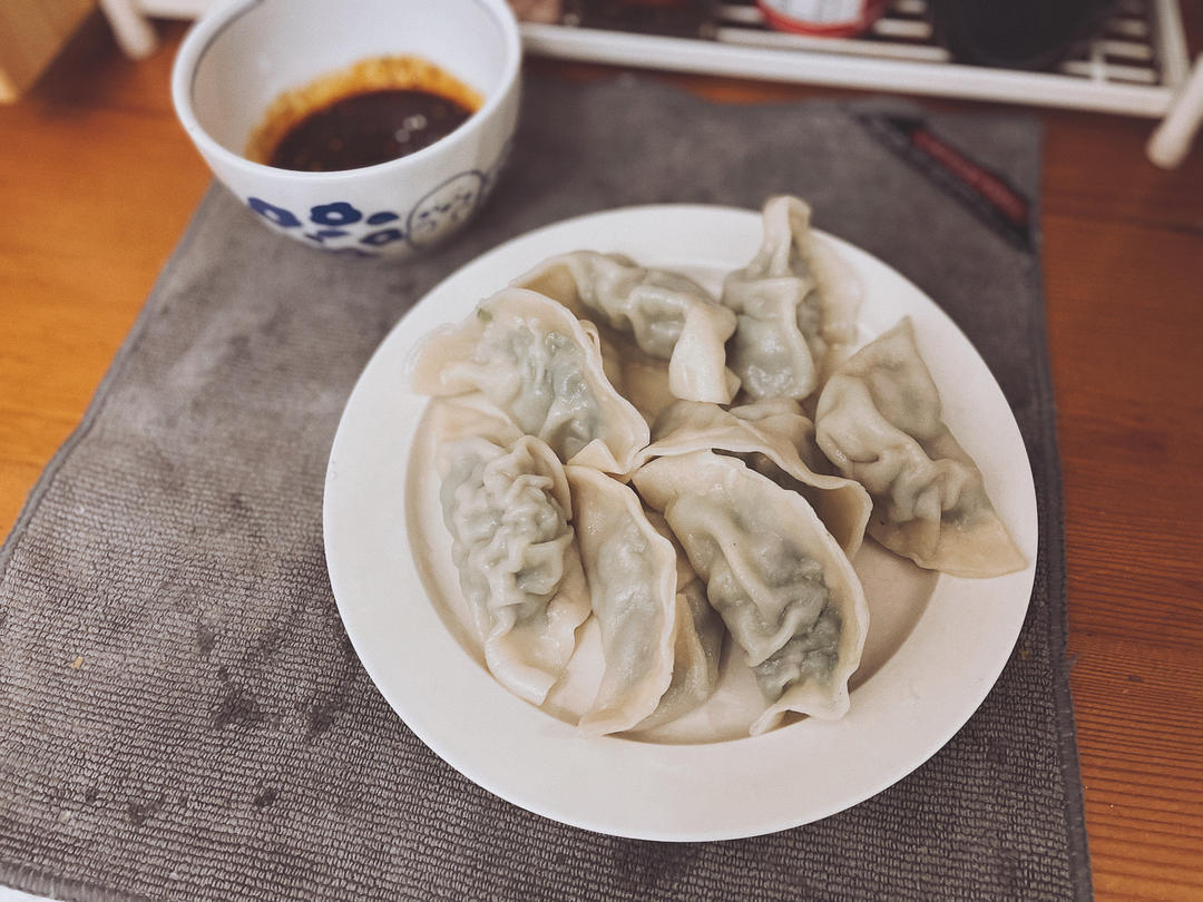 手工揉面三分钟，又韧又薄又好包的饺子皮