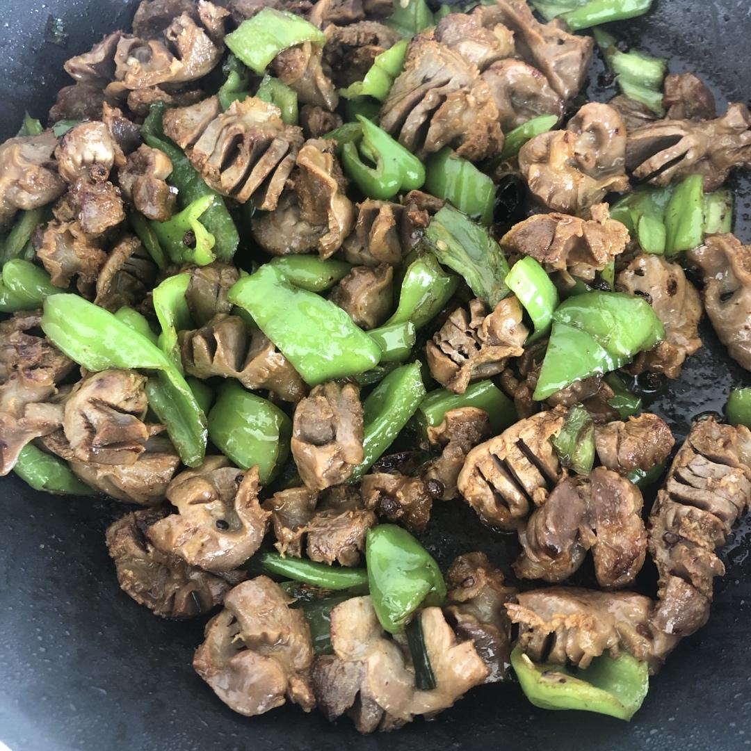 超下饭的鸡胗炒青椒
