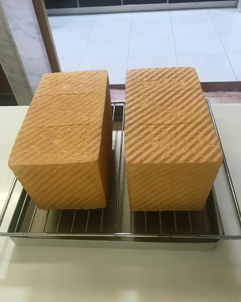 只需一次发酵的超软吐司（附面包机揉手套膜攻略）