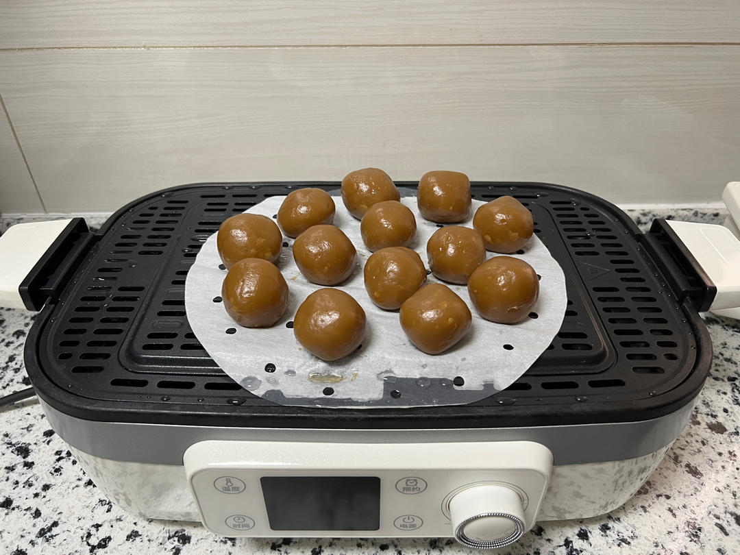 宁波特色小吃---灰汁团