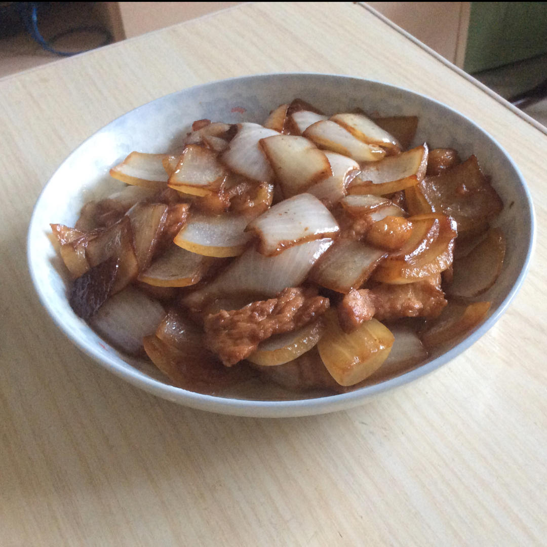 洋葱炒肉